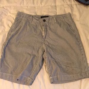 Blue and white stripped shorts W32